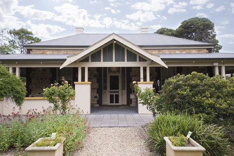 Yankalilla Bay Homestead - South Australia Travel 1
