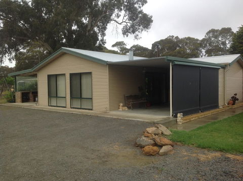 Breakaway Farmstay - South Australia Travel 1