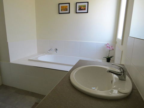 38 Wright Tce Encounter Bay - South Australia Travel 16