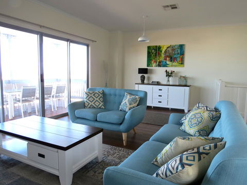 38 Wright Tce Encounter Bay - South Australia Travel 13