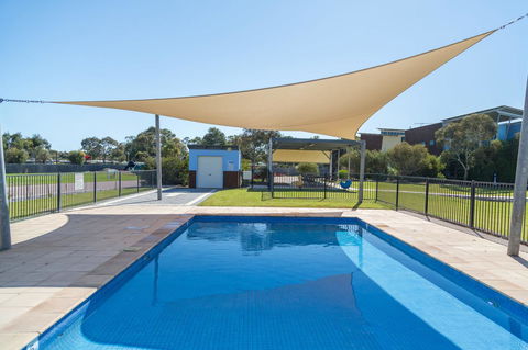 South Shores Villa 52 - South Australia Travel 18