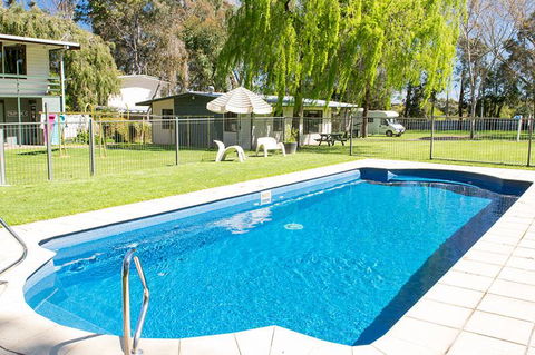 Kalganyi Holiday Park - South Australia Travel 0