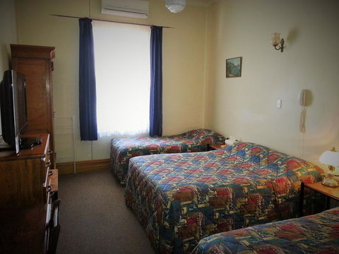 Sonbern Lodge Motel - South Australia Travel 9