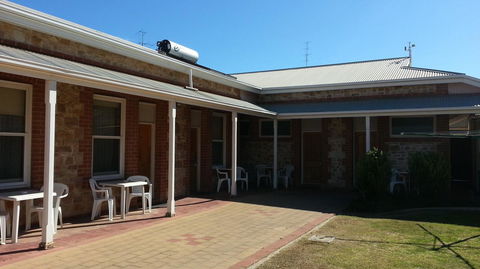 Sonbern Lodge Motel - South Australia Travel 6
