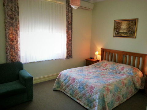 Sonbern Lodge Motel - South Australia Travel 11