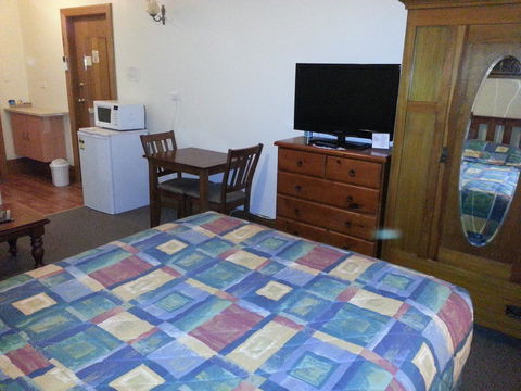 Sonbern Lodge Motel - South Australia Travel 23