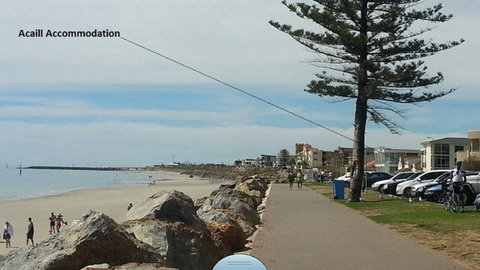 Acaill Accommodation Esplanade Living Self Check-In Self Check-Out - South Australia Travel 17