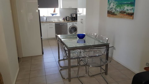 Acaill Accommodation Esplanade Living Self Check-In Self Check-Out - South Australia Travel 7