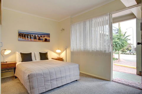 Navigators Motel & Diner - South Australia Travel 2