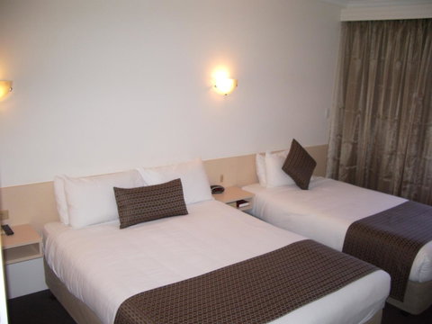 Aviators Lodge - South Australia Travel 36