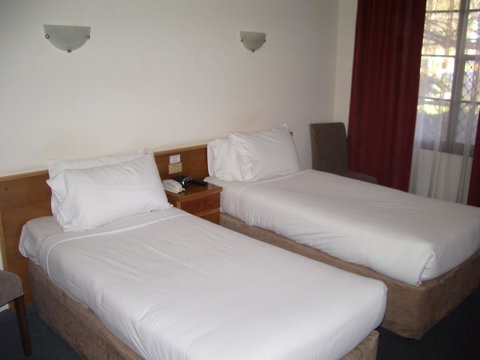 Aviators Lodge - South Australia Travel 20