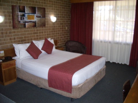 Aviators Lodge - South Australia Travel 15