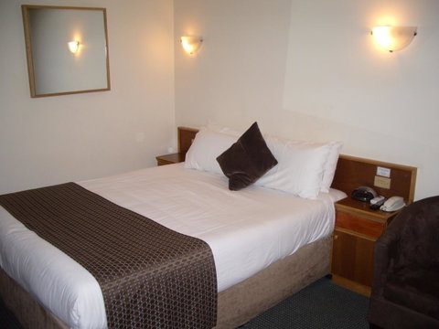 Aviators Lodge - South Australia Travel 19