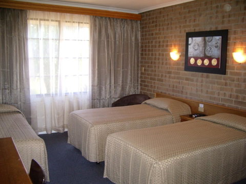 Aviators Lodge - South Australia Travel 32