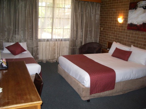 Aviators Lodge - South Australia Travel 8