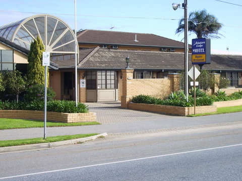 Aviators Lodge - South Australia Travel 23
