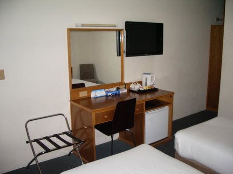 Aviators Lodge - South Australia Travel 11
