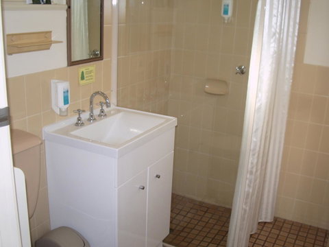 Aviators Lodge - South Australia Travel 14