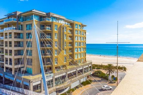 Lights Landing Penthouse - South Australia Travel 8