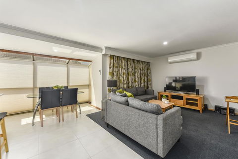 City Four Apartment - South Australia Travel 2