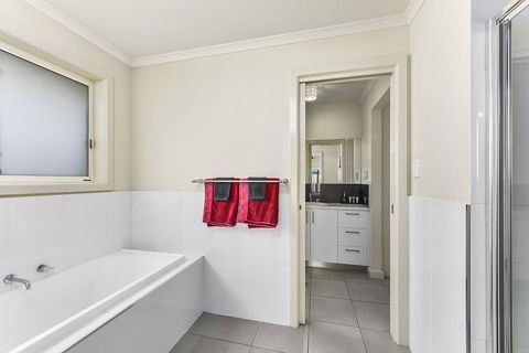 City Fringe Apartment - South Australia Travel 8