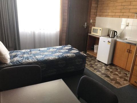 Frewville Motor Inn - South Australia Travel 10