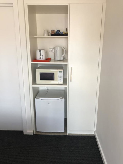 Frewville Motor Inn - South Australia Travel 21