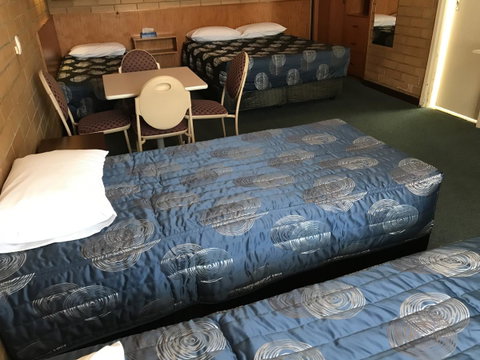 Frewville Motor Inn - South Australia Travel 13