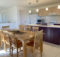 Bayview Beach House Apartment No 1 - South Australia Travel