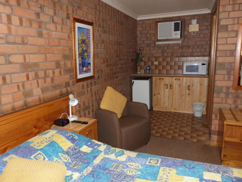 Wintersun Motel - South Australia Travel 8