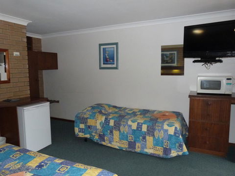 Wintersun Motel - South Australia Travel 14