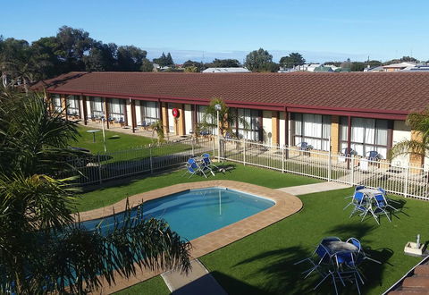 Lacepede Bay Motel - South Australia Travel 2