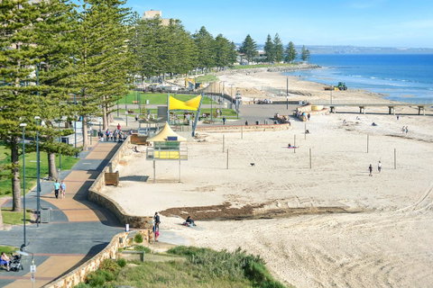 Pier Oceanview Apartment - South Australia Travel 9