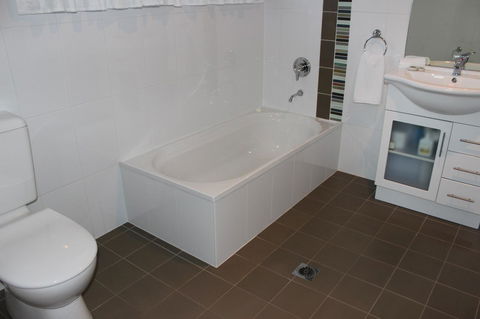 Beltana Villas - South Australia Travel 12