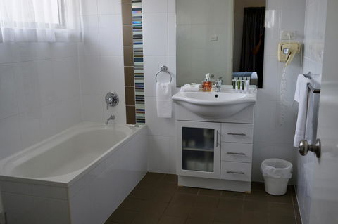 Beltana Villas - South Australia Travel 19
