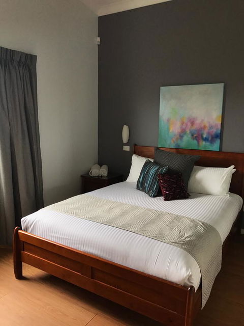 Beltana Villas - South Australia Travel 1