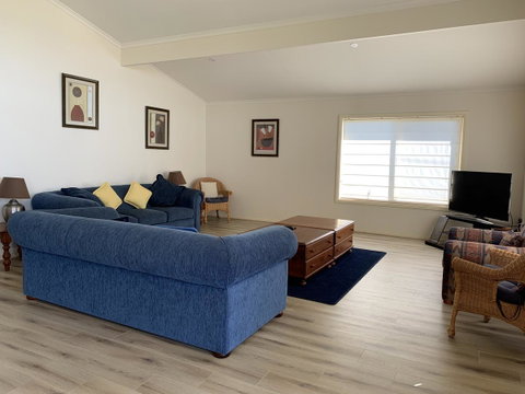 Emu Bay Lodge - South Australia Travel 6