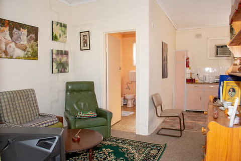 Kimba Units - South Australia Travel 17