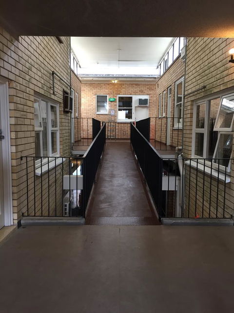 Adelaide Backpackers And Travellers Inn - South Australia Travel 10