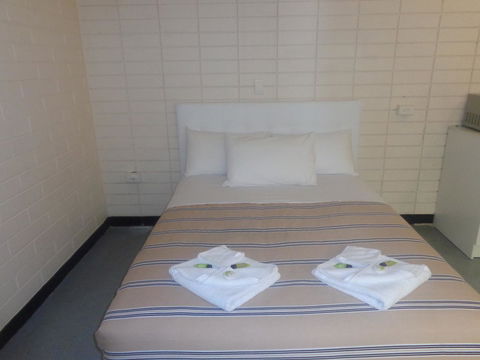 Adelaide Backpackers And Travellers Inn - South Australia Travel 29