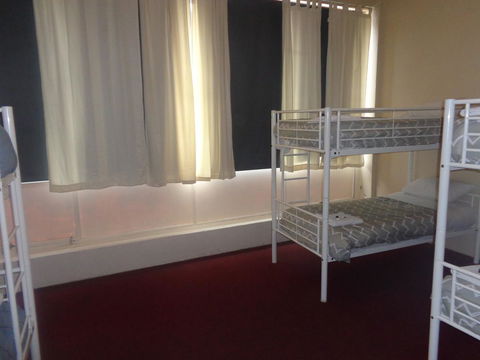 Adelaide Backpackers And Travellers Inn - South Australia Travel 3