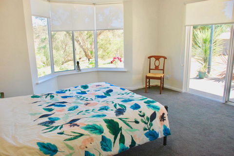 Back Valley Farmstay Bed And Breakfast - South Australia Travel 8