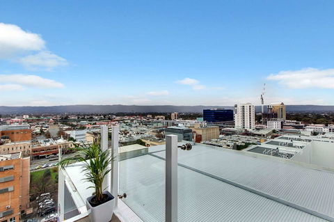 Executive Suite, Incredible Views Of City - South Australia Travel 1