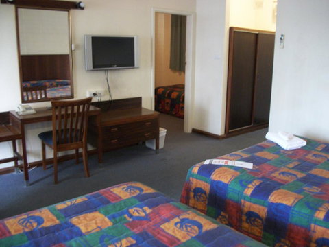 HotelMOTEL Adelaide - South Australia Travel 6