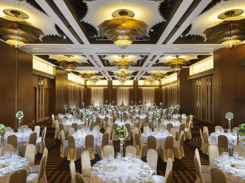 Crown Promenade Perth - South Australia Travel 22