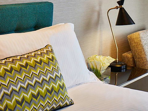 Crown Promenade Perth - South Australia Travel 9