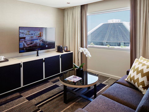 Crown Promenade Perth - South Australia Travel 26