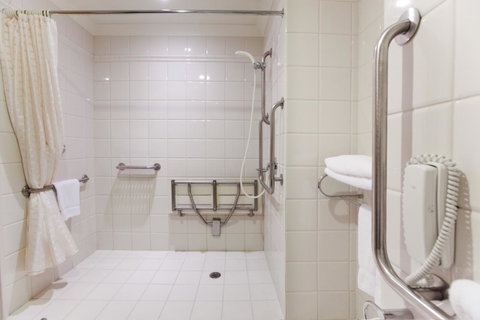 Duxton Hotel Perth - South Australia Travel 4