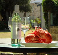 Lazy Lobster Holiday Units  Chalets - South Australia Travel