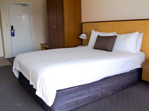 Ocean Beach Hotel - South Australia Travel 2